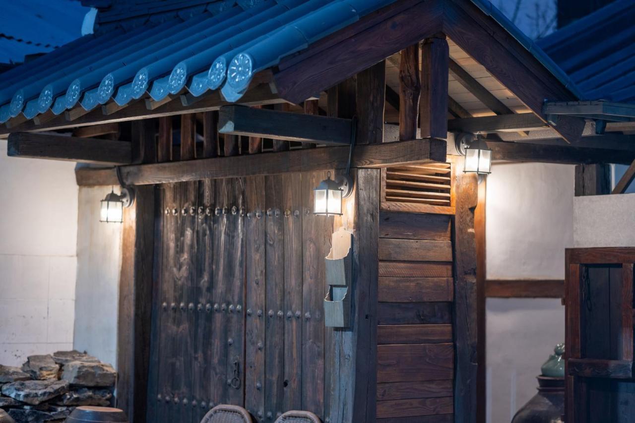 Hanok1942 Hotel Daegu Exterior photo