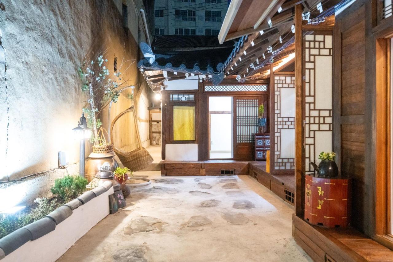 Hanok1942 Hotel Daegu Exterior photo